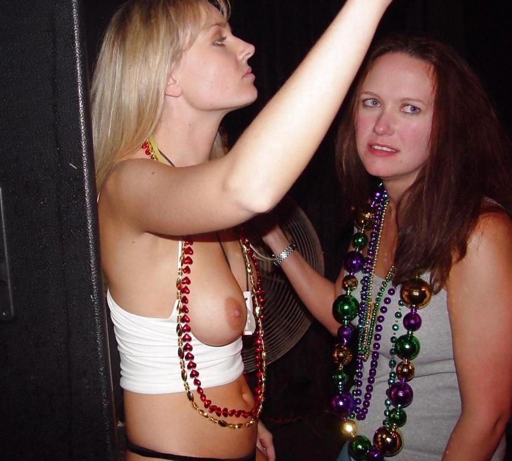 25P REALLY HOT GIRLS IN PUBLIC 57
