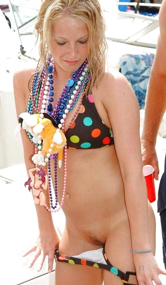 25P REALLY HOT GIRLS IN PUBLIC 57