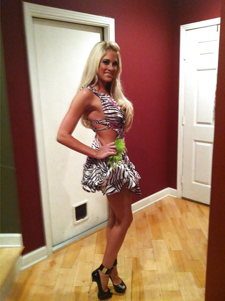 19P Hot Young Bitch