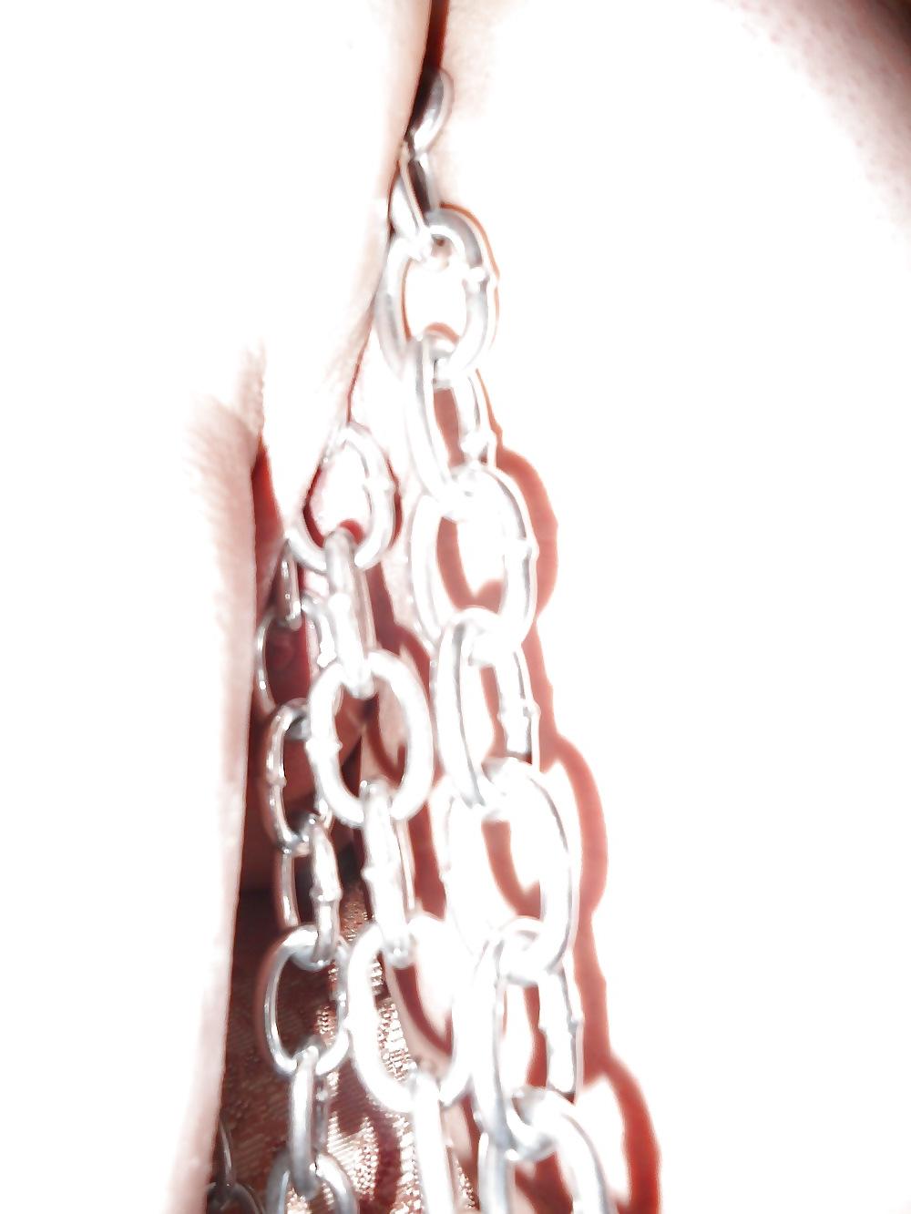 9P Pussy Clamp Mature