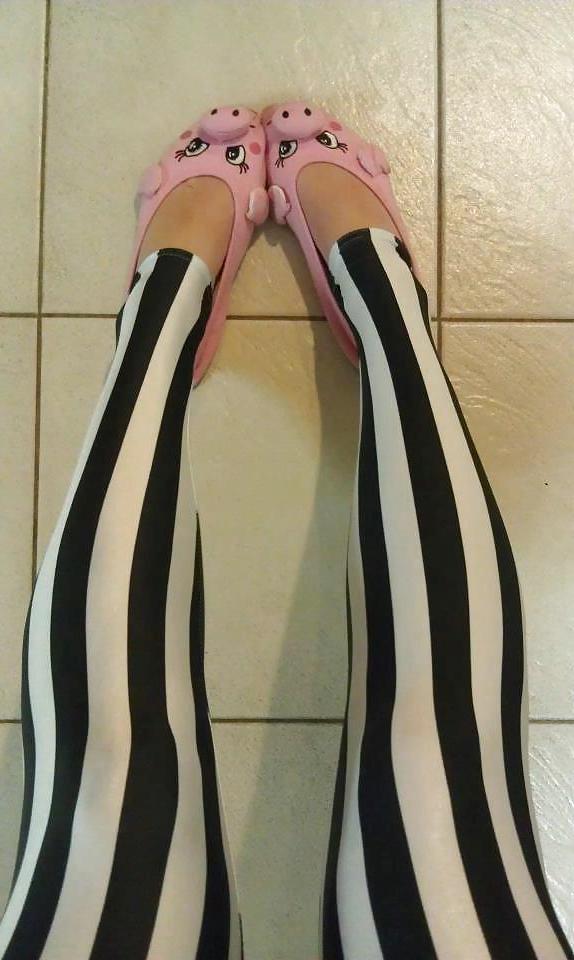 25P Leggings, tights, spandex, latex, lycra, cute, hot, sexy
