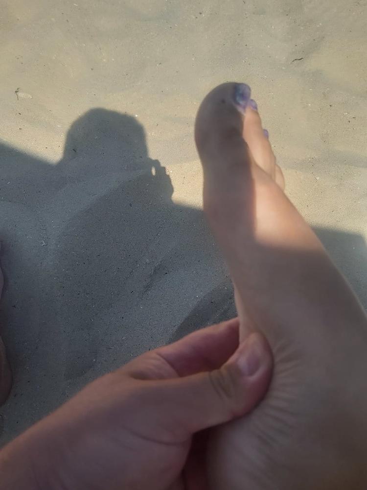 25P My precious wife's sexy feet