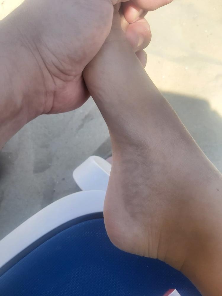 25P My precious wife's sexy feet