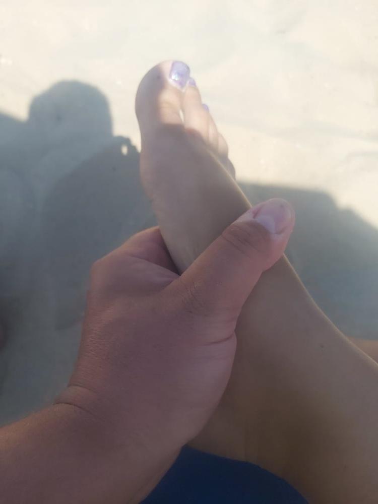 25P My precious wife's sexy feet