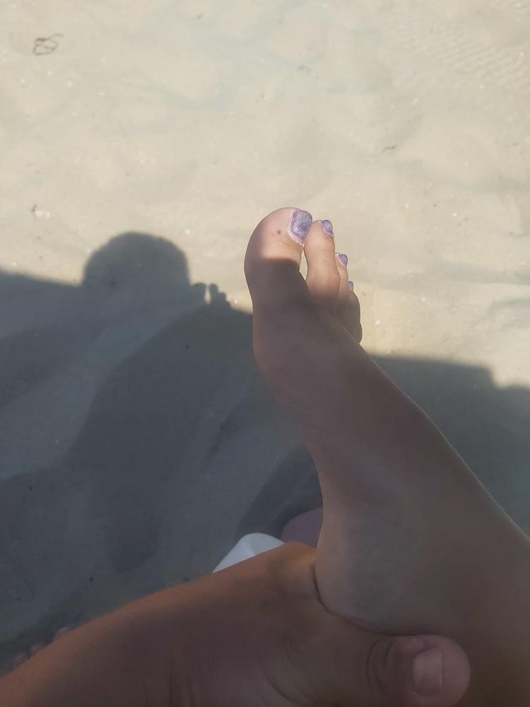 25P My precious wife's sexy feet