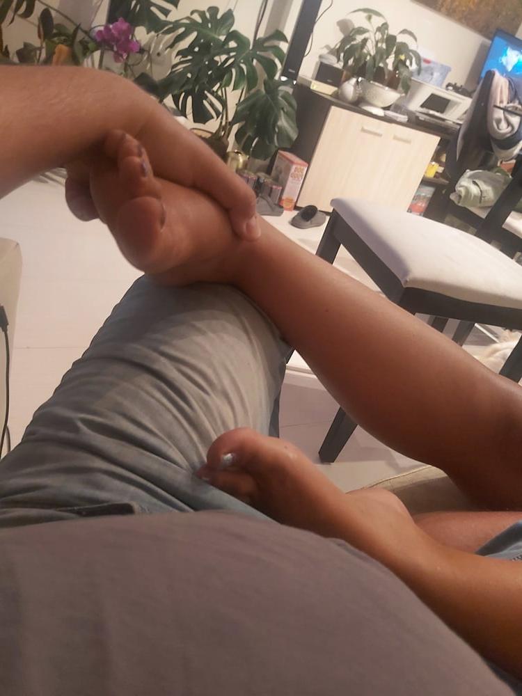 25P My precious wife's sexy feet