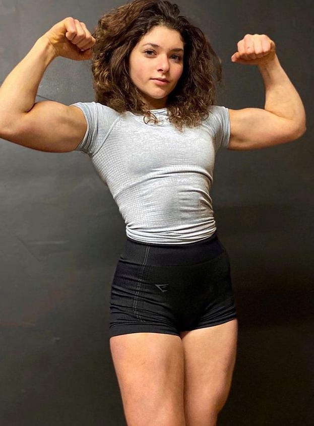 13P Buff Teen Bitch Rena