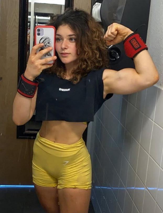 13P Buff Teen Bitch Rena