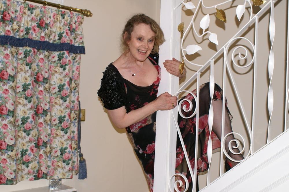 25P Crissy red stockings