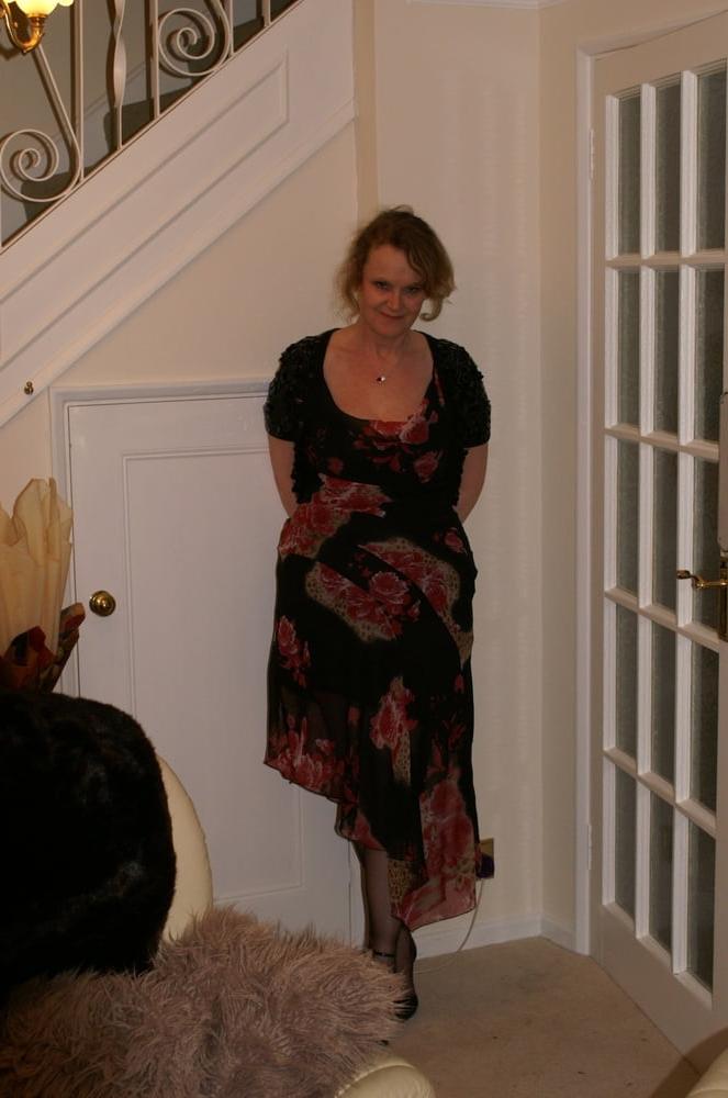 25P Crissy red stockings