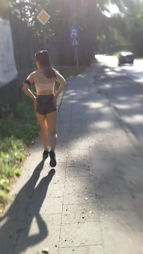 25P Polish teen bitch running