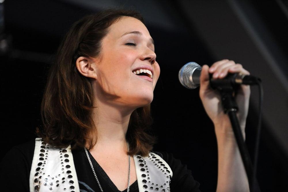 25P Mandy Moore - Live at Amoeba Music (26 May 2009)