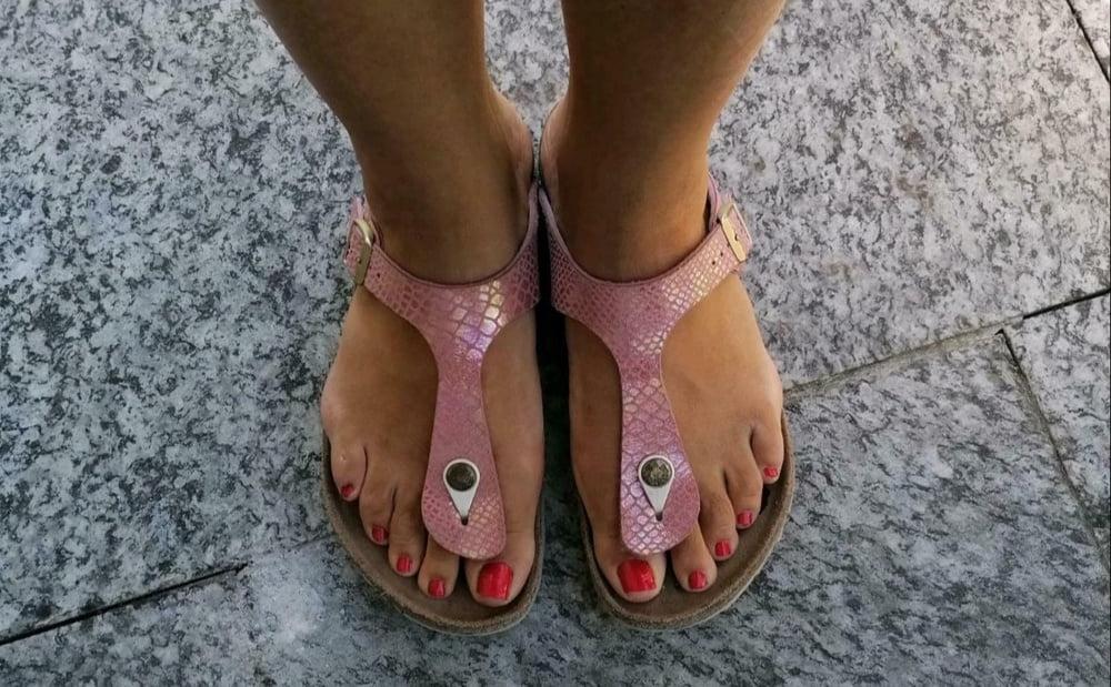 7P Friends pretty feet in birkenstock - sexy Fuesse