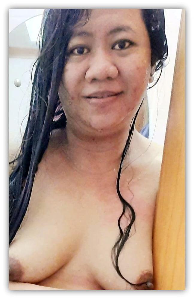 14P Chubby Hot Pinay Shanne love's to be banged.