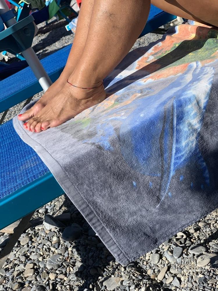 25P Hot Beach feet