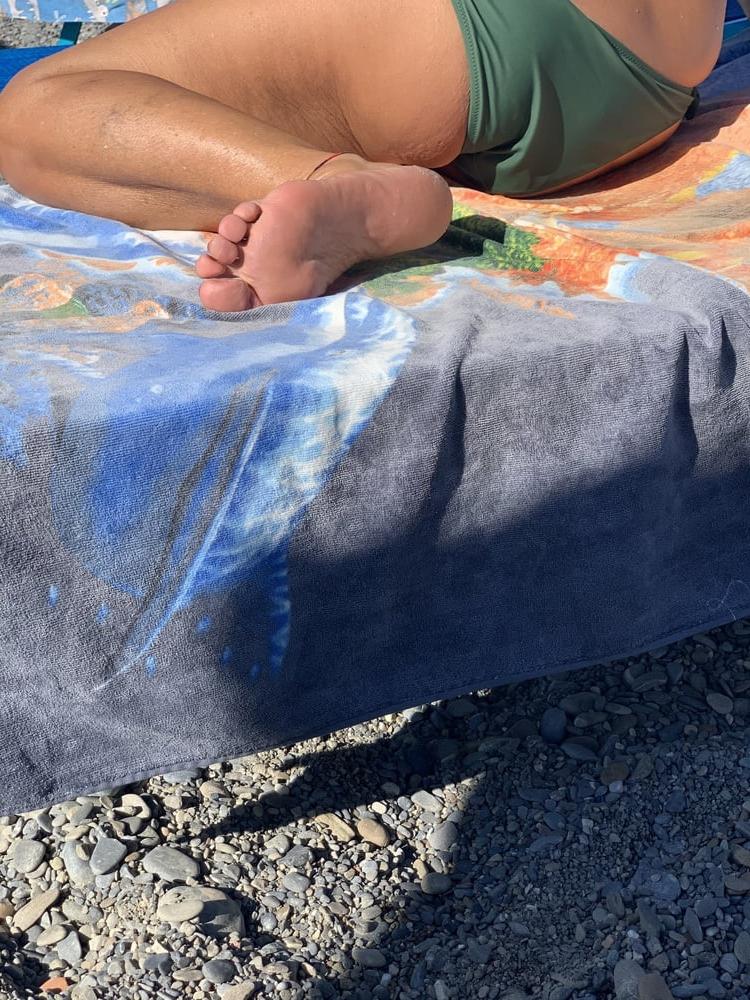 25P Hot Beach feet