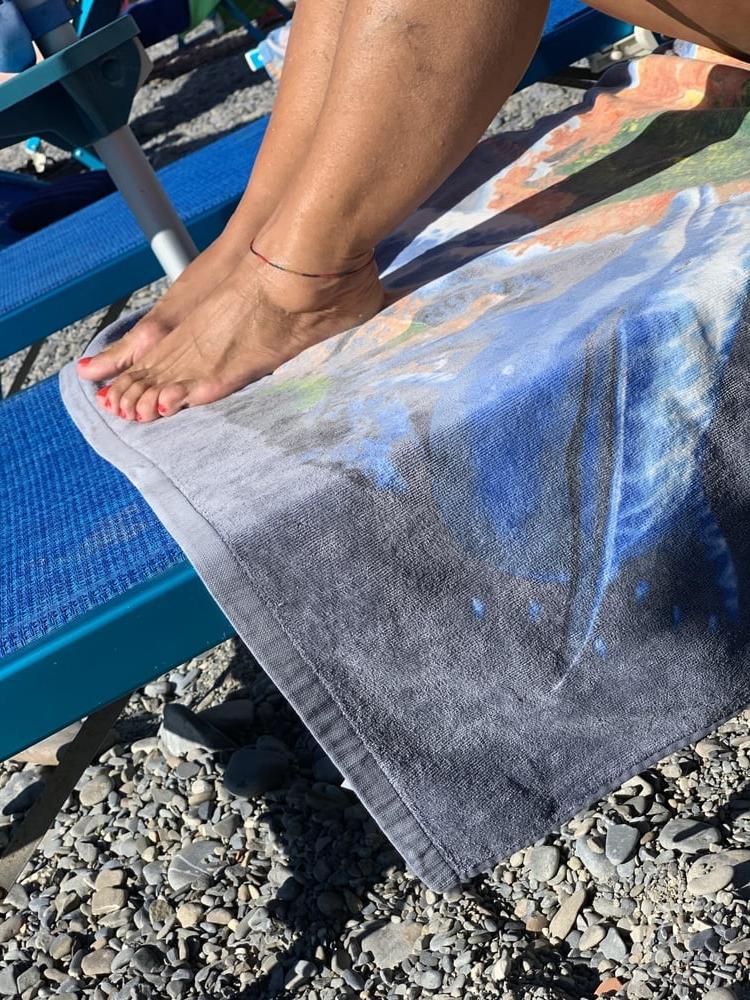 25P Hot Beach feet
