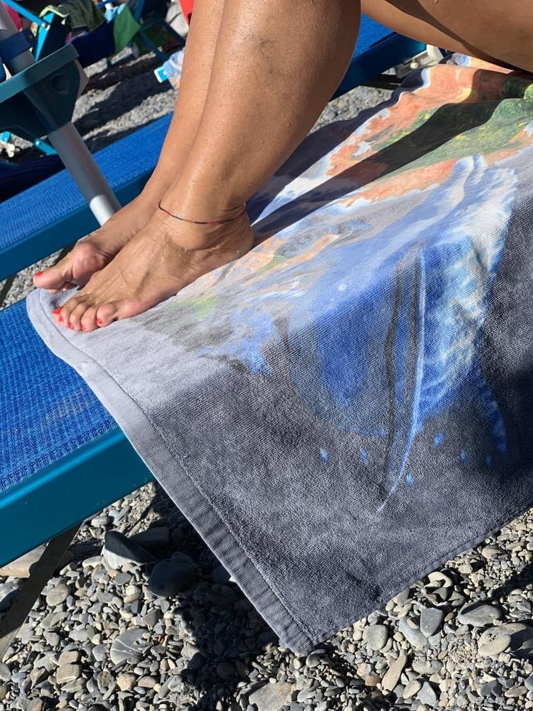 25P Hot Beach feet