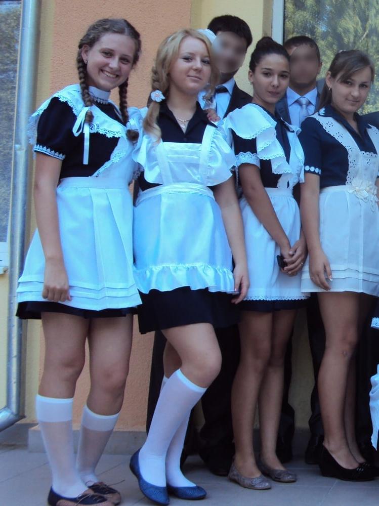 25P Cute teens