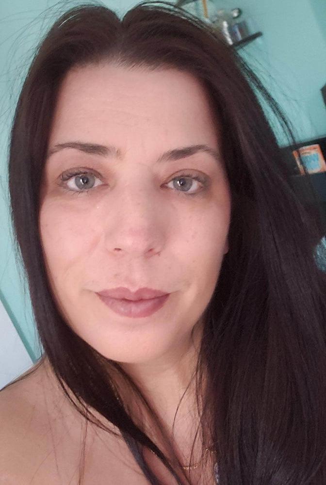 6P BBW british milf is ready for pleasure town