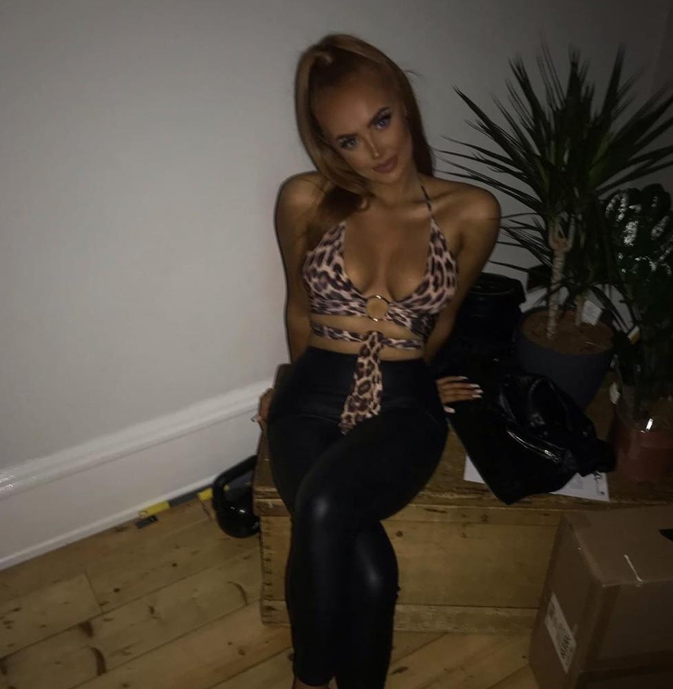 25P Erin black cock whore