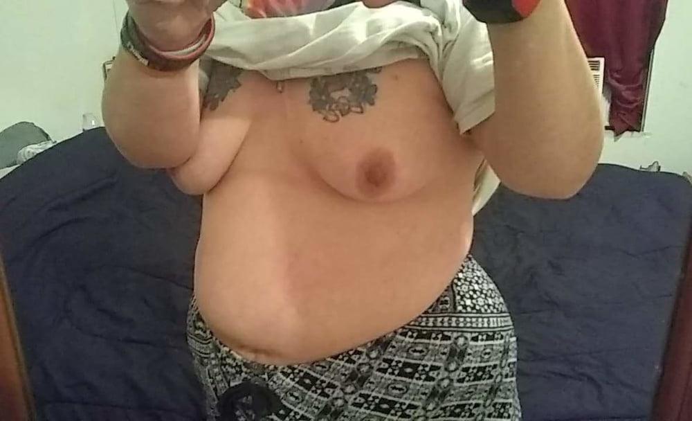 5P Chubby slut Kelly from KY wants you to see her