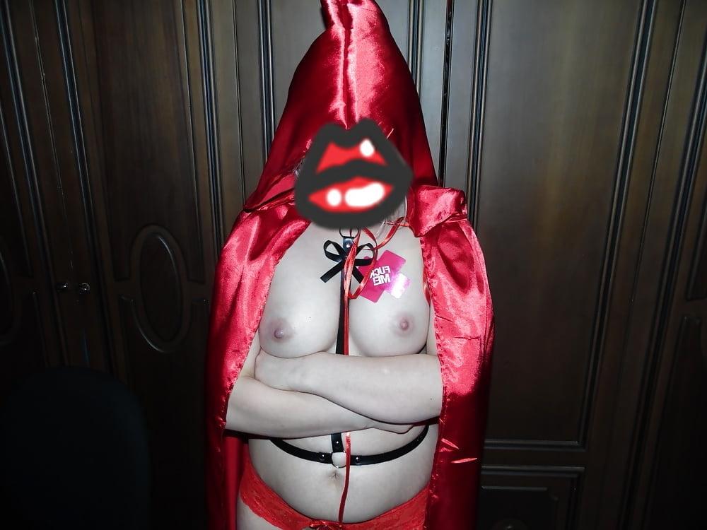 25P Turkish Muslim milf exposed naked pussy ass tits heels feet