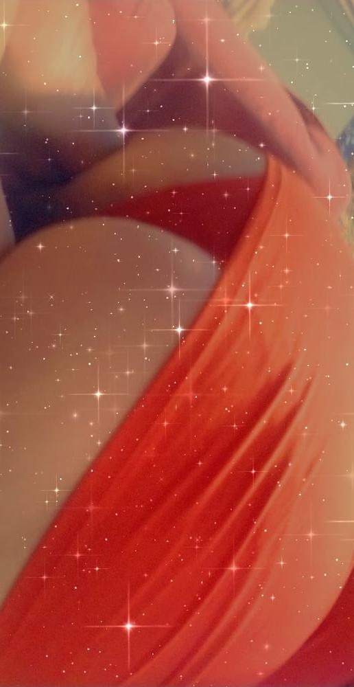 10P Sexy in red