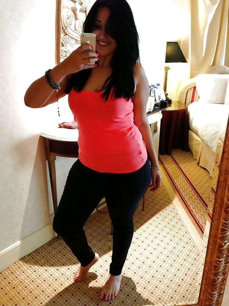 25P Worthless chubby Arab cunt