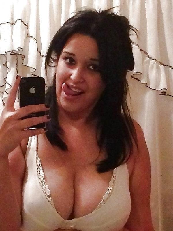 25P Worthless chubby Arab cunt