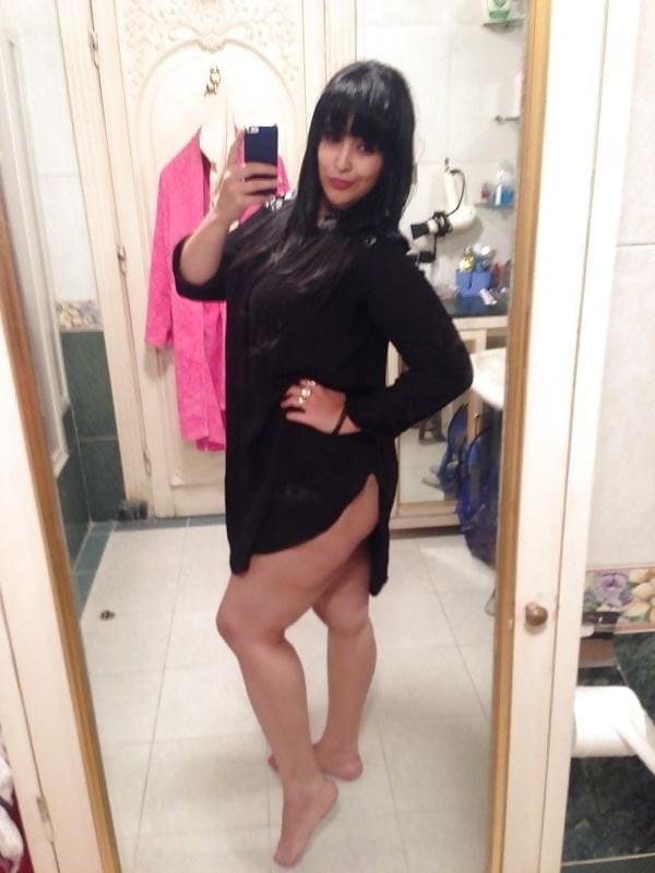 25P Worthless chubby Arab cunt