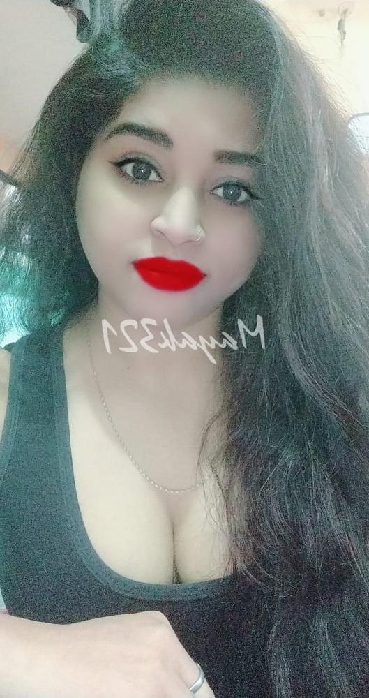 11P MERE RED LIPS  AUR MERA NANGA BADAN