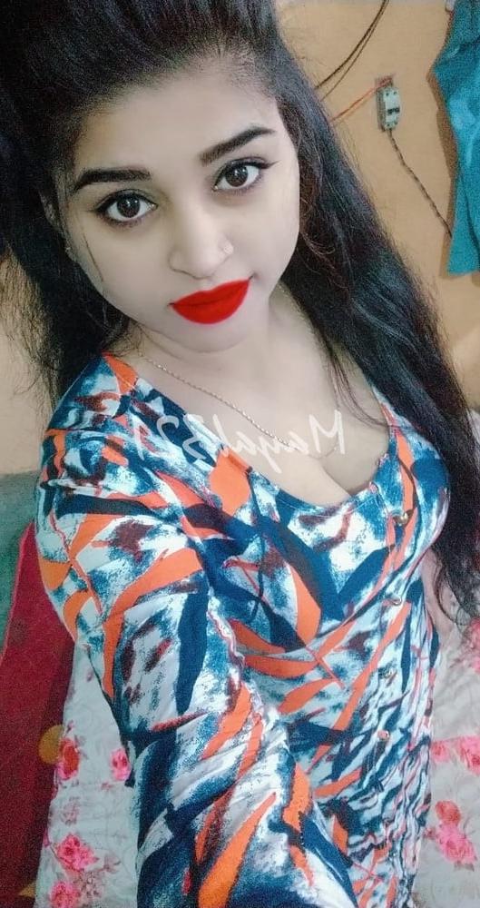 11P MERE RED LIPS  AUR MERA NANGA BADAN