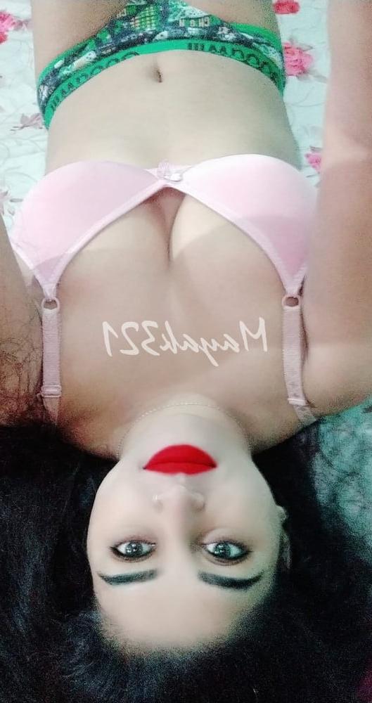 11P MERE RED LIPS  AUR MERA NANGA BADAN