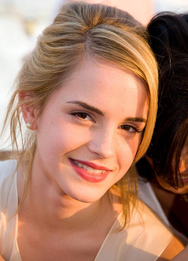 25P Cute &amp; Sexy Emma Watson
