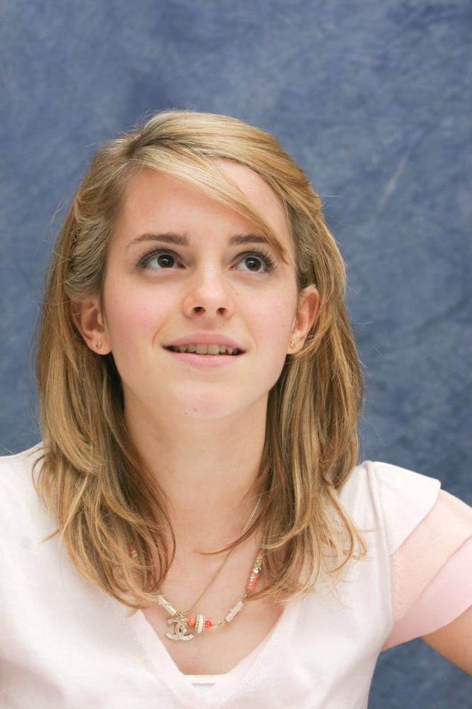 25P Cute &amp; Sexy Emma Watson