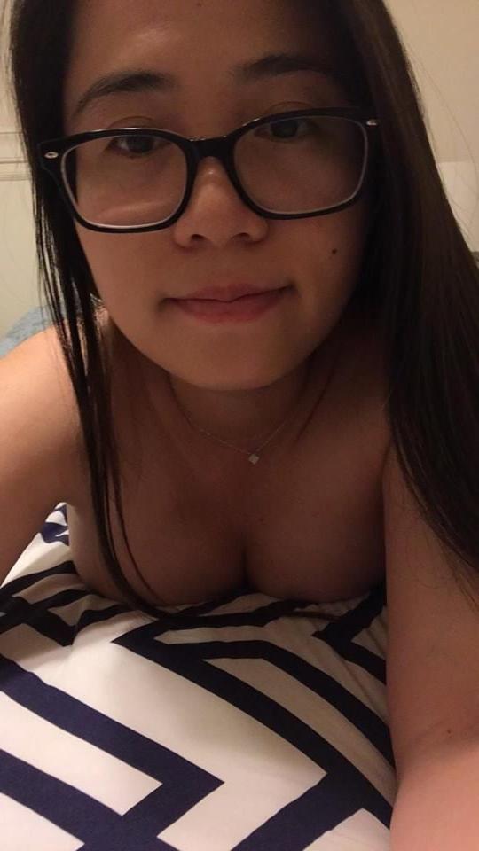 25P Cute innocent girl with her body on display