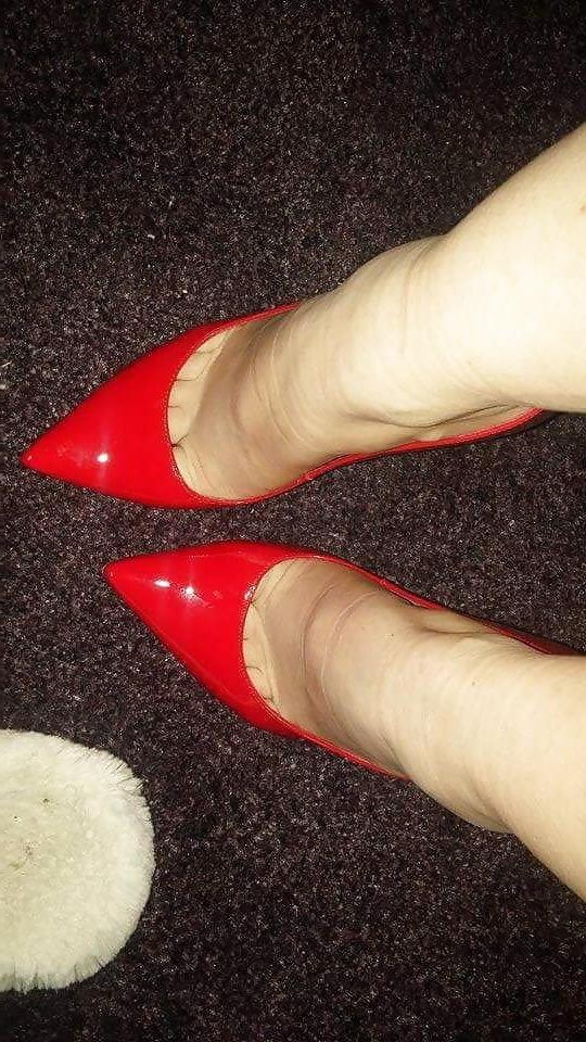 25P My sexy feet in stocking and heels