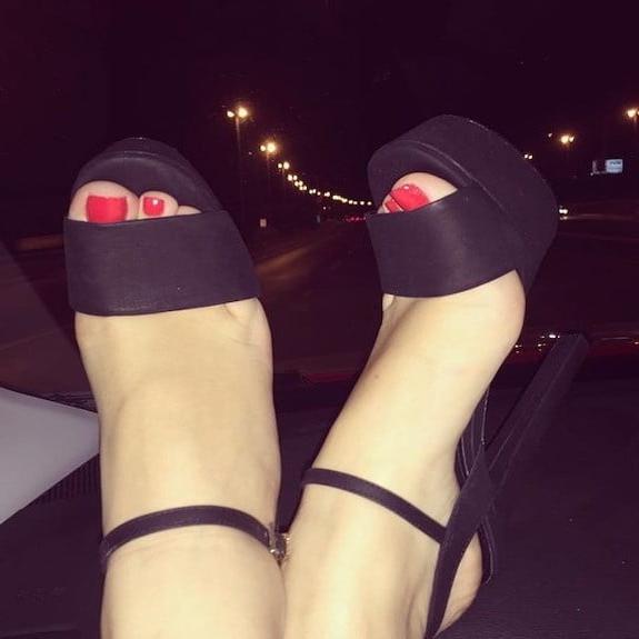 25P My sexy feet in stocking and heels