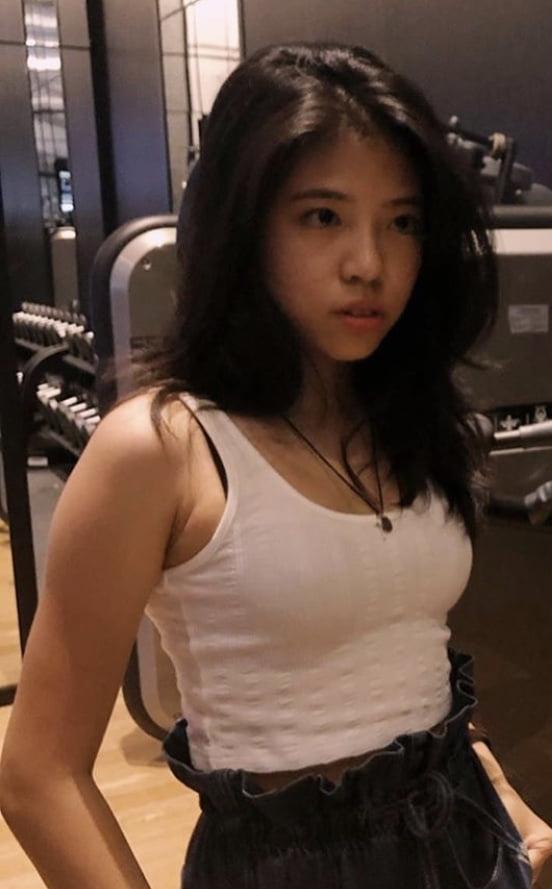 25P Cute SG Teen Girl Laybawh (non porn)