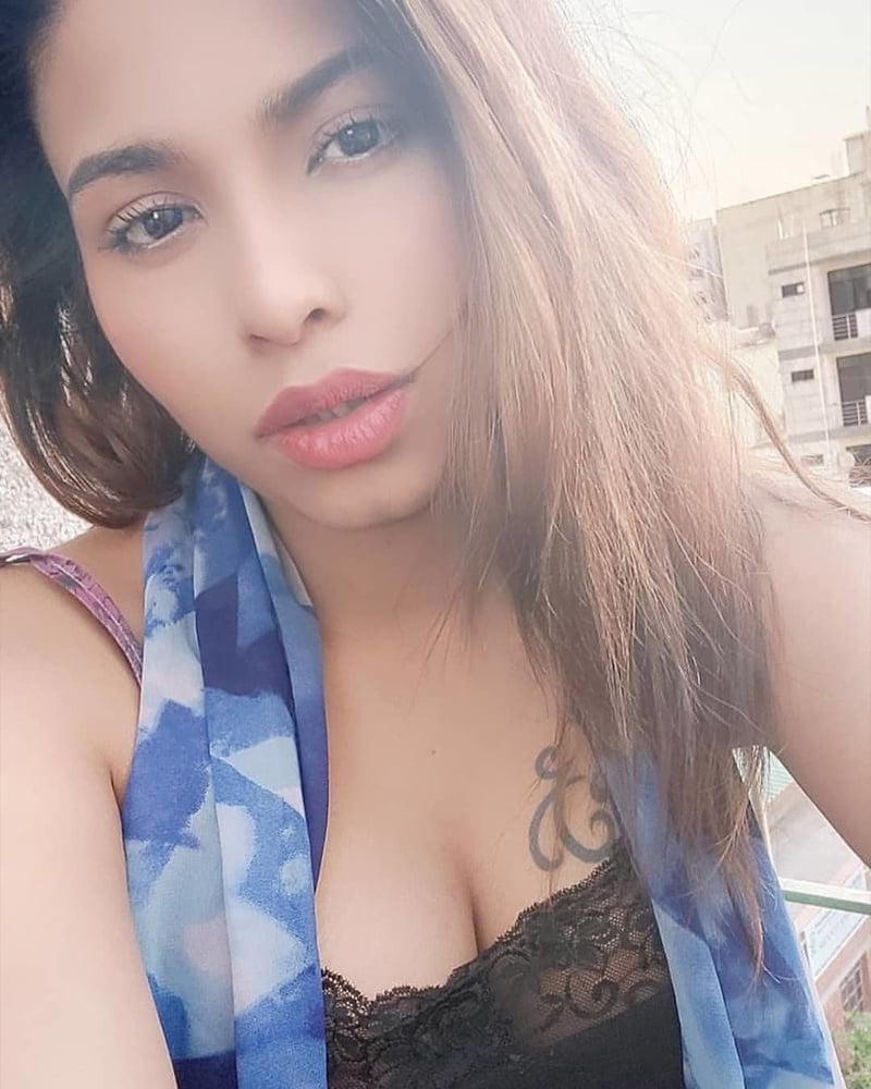 25P HOT DESI CUTE INDIAN TEENS