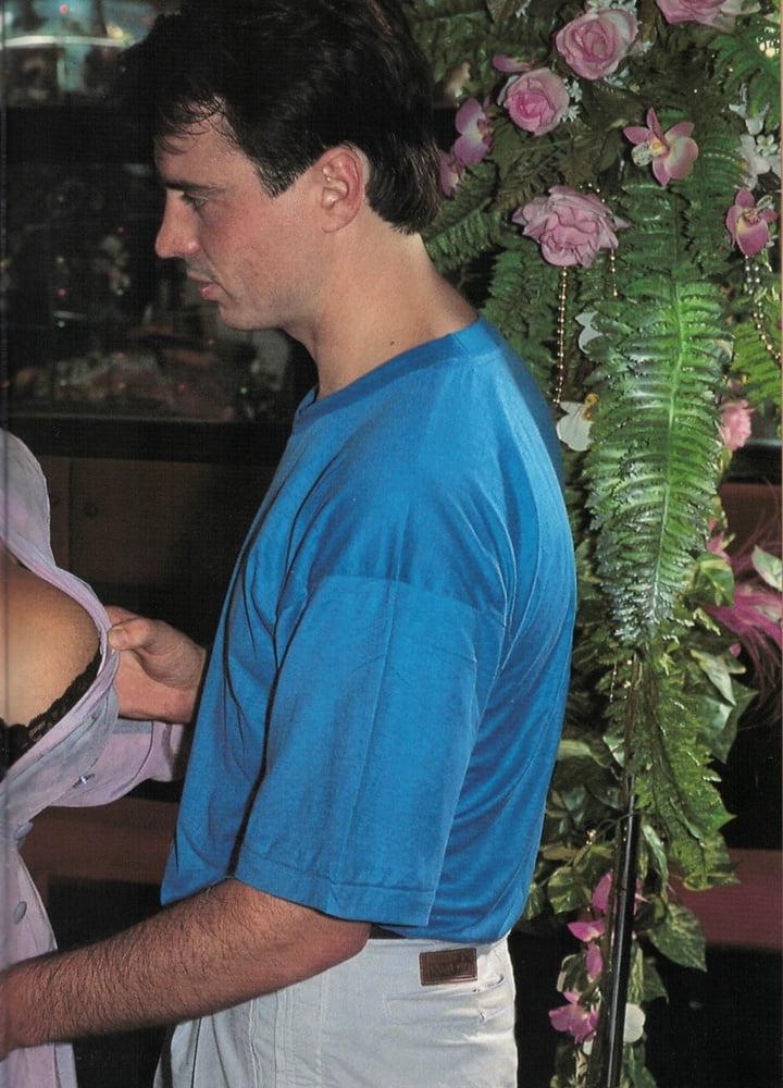 18P classic magazine #957 - busty lust