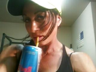 25P Muscle Goddess Lynn McCrossin Recent Sexting Pics