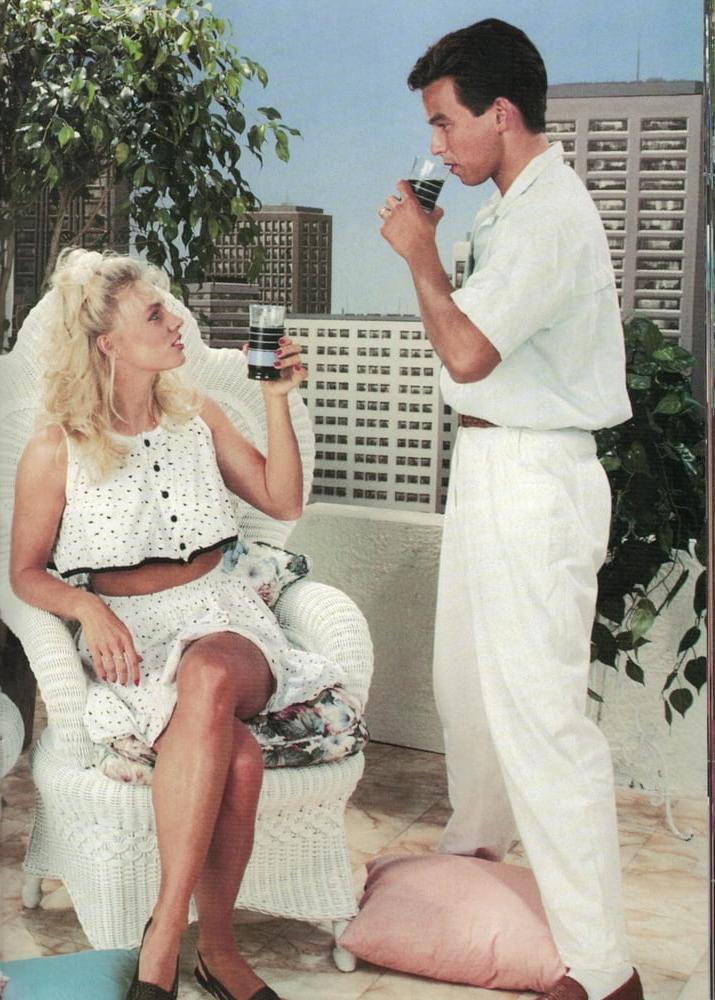 19P classic magazine #956 - intimate visit