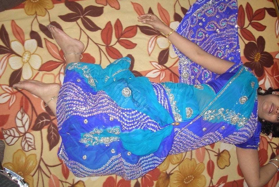 25P Sexy Indian feet