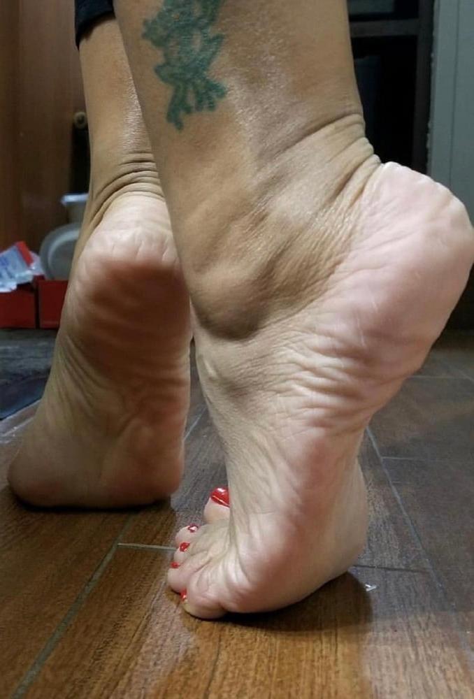 25P Sexy Feet 32