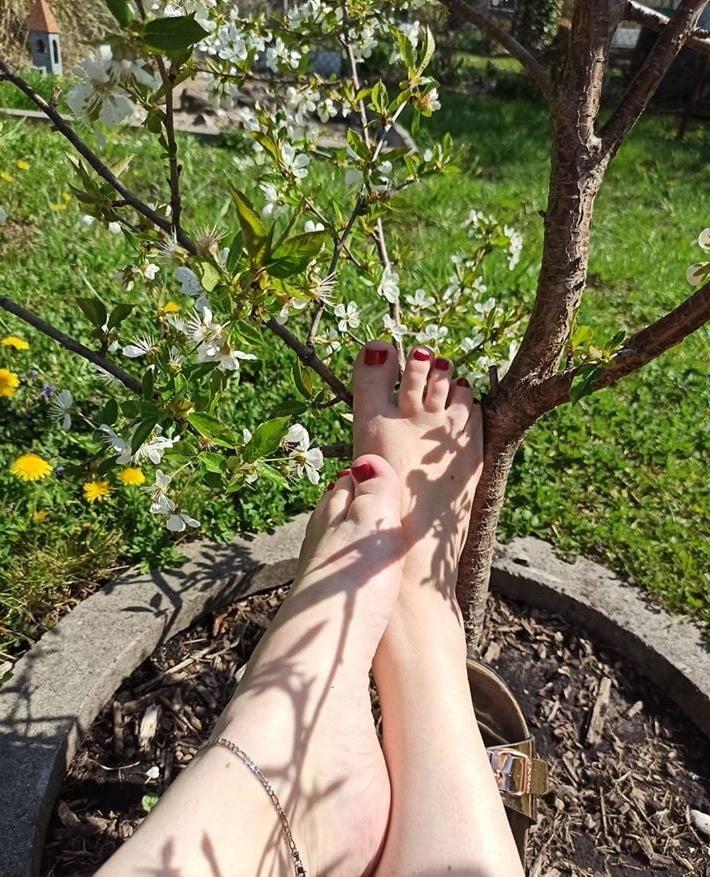 25P Sexy Feet 32
