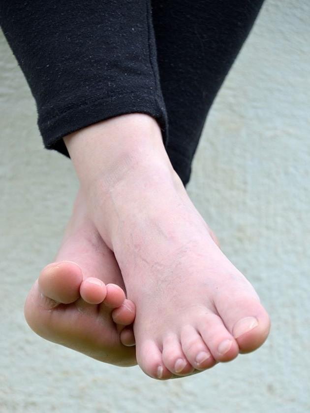 25P Sexy Feet 32