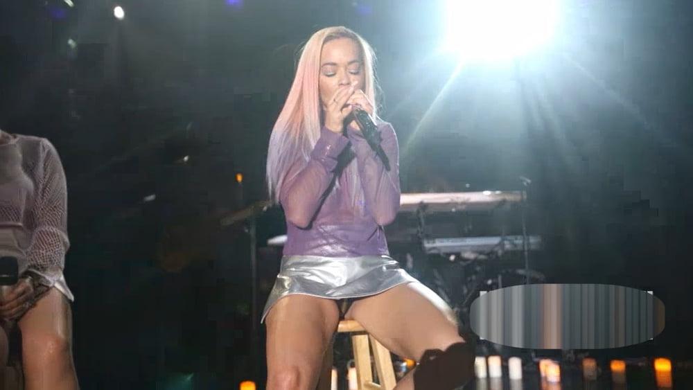 22P RITA ORA the queen