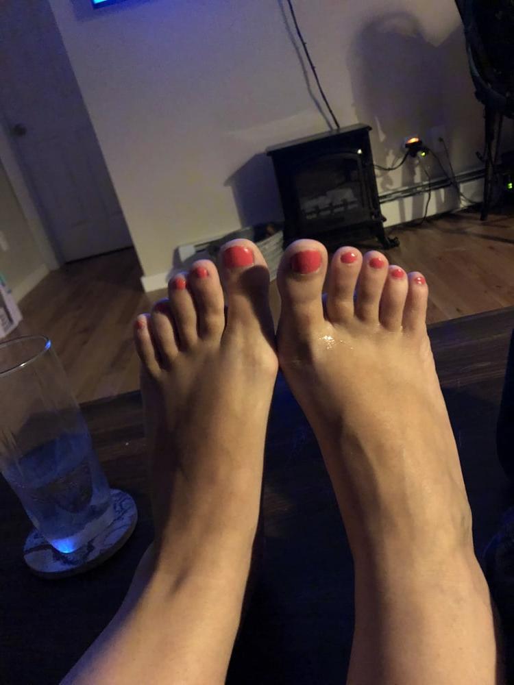 20P GFs sexy feet
